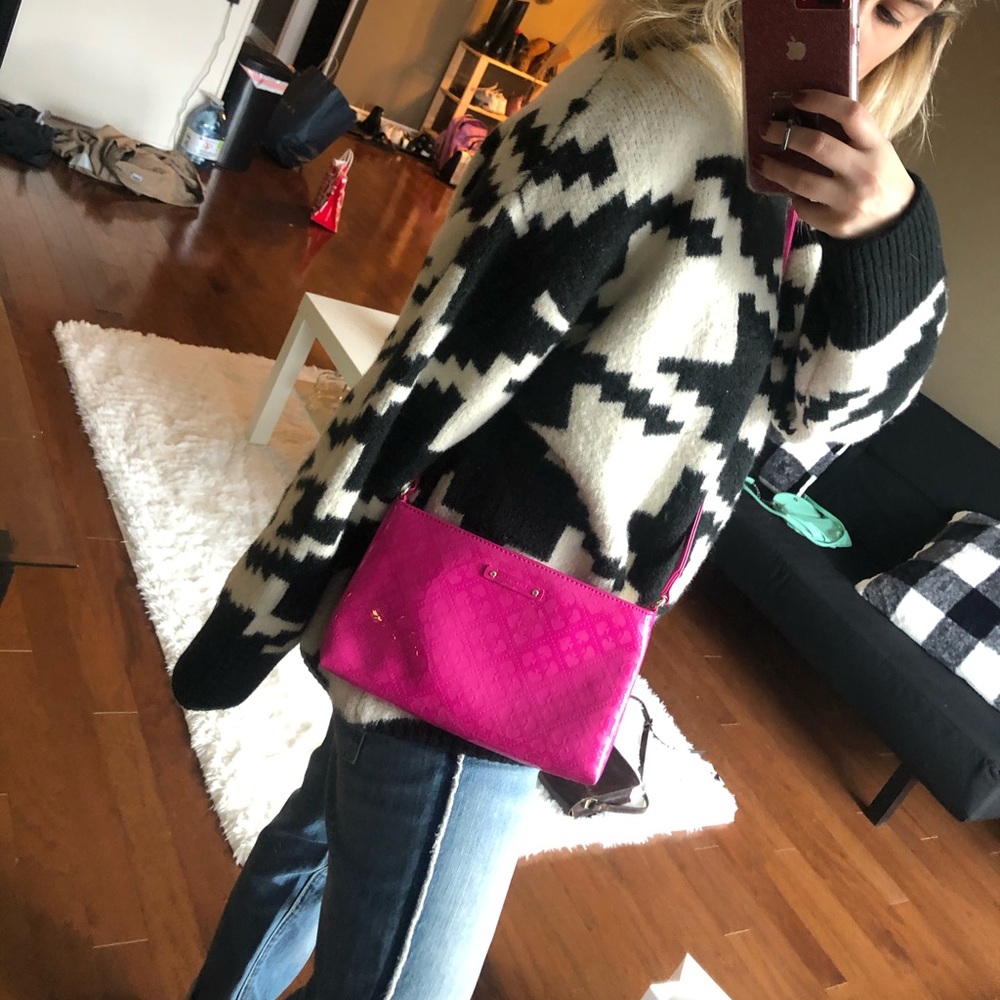 Kate spade purse 👛 ♠️🦄 - Picture 1 of 8